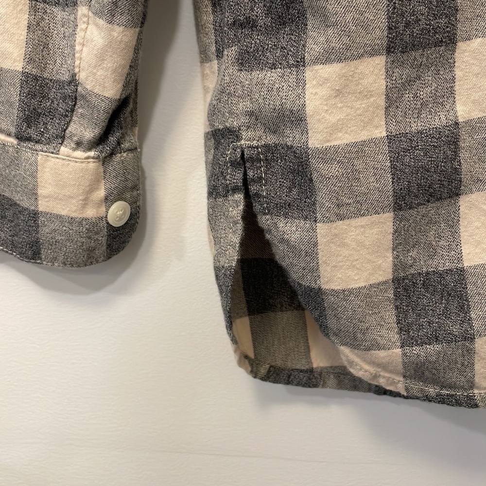 Madewell. Like New. Button Up Flannel-Like Top. X… - image 5